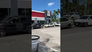 RATING KFC IN JAMAICA ITS VERY OVERRRATED 610😱🇯🇲 shorts jamaica kfc foodie viralvideo fyp [upl. by Fornof477]