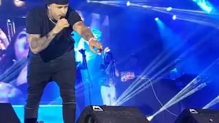 Nicky Jam improvisa con nombres de Fans 2 280617 El Santo Mendoza [upl. by Nosirrah]