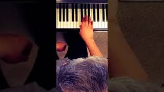 Robert Durso demonstrates how the C Major scale works piano pianist musicteacher musicworkshop [upl. by Grimbly]