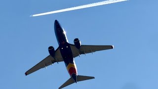 Screaming jet engines at Milwaukee Mitchell International Airport [upl. by Kimberlyn354]