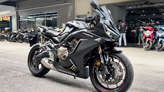 Honda CBR 650 RA  walkaround Black 2021 [upl. by Ewart]