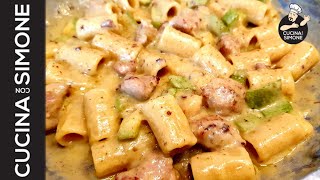 Ricetta della Pasta Zucchine e Salsiccia  Come ottenerla cremosa da leccarsi il piatto [upl. by Yma479]