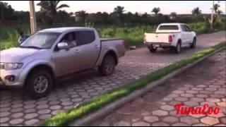 Mitsubishi L200 vs Toyota Hilux [upl. by Aimaj301]