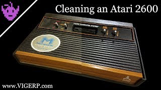 Cleaning an Atari 2600 [upl. by Diann]