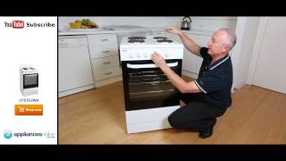 Expert reviews the Freestanding Chef Electric Oven Stove CFE532WA  Appliances Online [upl. by Ettennaej]