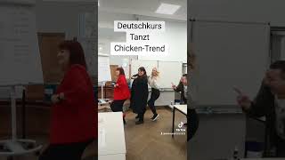 Deutschkurs Германия🇩🇪 Tanzt ChikenTrend [upl. by Airlie962]