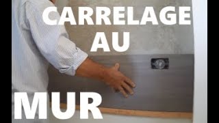 La pose du carrelage au mur Appliquer le carrelage dans une cuisine [upl. by Imhsar]