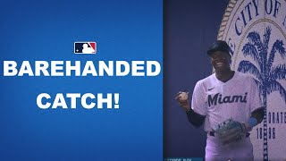 Jesús Sánchez makes an UNREAL barehanded catch [upl. by Riaj]