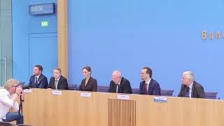 VW Musterfeststellungsklage Pressekonferenz VZBV und ADAC [upl. by Zondra]