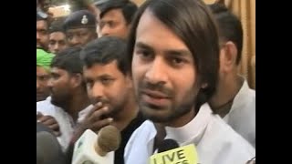 Tej Pratap angry with brother Tejashwi Yadav on seat distribution [upl. by Arundel]