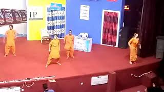 Afreen amp Mahnoor mujra sep2017 shalimar theater [upl. by Aidaas]