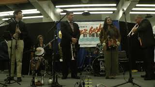 quotSTARS FELL ON ALABAMAquot NATALIE HANNA MENDOZA  SIERRA STOMPERS with ANDY SCHUMM Monterey 3423 [upl. by Ebehp]