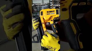 Presentazione Chiodatrice per Cemento DEWALT DCN890P2  COMMERCIALE BOSIO [upl. by Gretel]