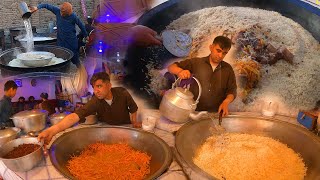 Kabuli Pulao recipe in Jalalabad Afghanistan  Shinwari Pulao  Uzbaki Pualo  Famous street food [upl. by Elamor]