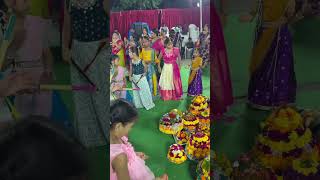 Bathukamma Bathukamma Uyyalo [upl. by Jon79]