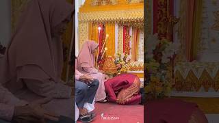 Sungkeman‼️pecah tangisan  wedding adat aceh  salam takzim linto baro kepada ibu dan ayahnya [upl. by Alikat]