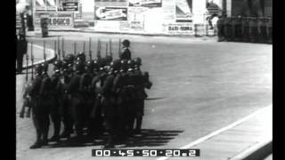 Roma I reali carabinieri cedono la guardia allAltare della Patria allarma di fanteria [upl. by Reuven]