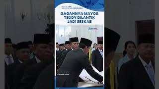 Gagahnya Penampilan Mayor Teddy Ajudan Prabowo saat Dilantik Jadi Seskab Pakai Jas Hitam Berdasi [upl. by Stevie]