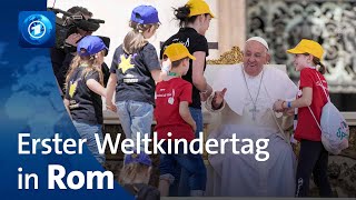 Papst begeht Weltkindertag in Rom [upl. by Aneras]