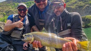 Peche de la truite en lac dans les Pyrénées [upl. by Jez]