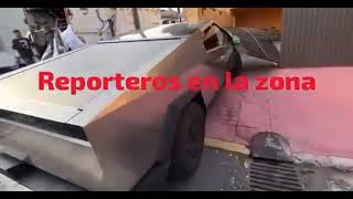 🚨🚔Estrellaron la única camioneta Tesla “Cybertruck” que había en CDMX contra una casa 🚔🚨 [upl. by Akinna]