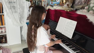 Schumann  Kinderszenen Op 15 No 1 Mama and baby piano [upl. by Nuahsel]