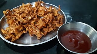 Kanda bhaji  kanda bhaji recipe  crispy onion pakode [upl. by Acilegna]