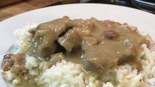 OLD SCHOOL SMOTHERED CHICKEN GIZZARDSGIBLETS WITH WHITE RICE [upl. by Ribble]