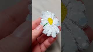 Ručne šitá korálková brošňa margarétka  handmade beaded flower brooch [upl. by Irap]