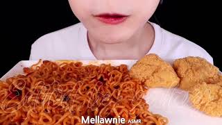 Mellawnie asmr  spicy noodlesfried chicken  bites only [upl. by Llennol797]