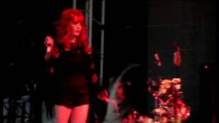 Florence and the Machine  The Girl With One Eye 2009 Glastonbury England [upl. by Mor509]