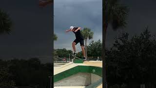 Just flailing around like normal skateboard skateboardlife skateboardtricks skateboardingisfun [upl. by Dante]