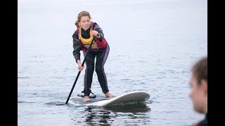 Gymnasieelever på paddle board [upl. by Yecac]