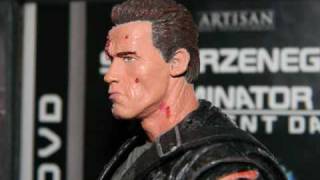 NECA vs McFarlane Terminator Final Battle Sculpt [upl. by Eneg]