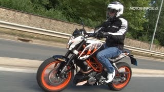 Essai KTM Duke 390 [upl. by Vary]