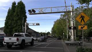 Trimet 121 and 416 117th Ave RR Crossing Beaverton OR [upl. by Nywg]