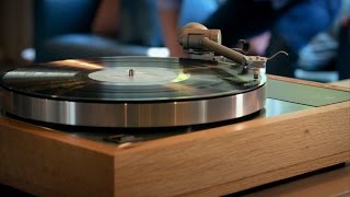 How Does a Turntable Work [upl. by Cahra55]