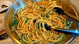 Aglio E Olio l Is This The Easiest Pasta With The Most Amazing Sauce [upl. by Patterman]