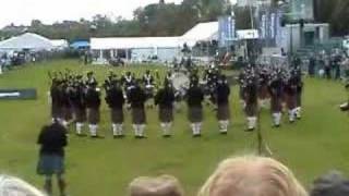 Field Marshal Montgomery Pipe Band Medley at the Worlds 2007 [upl. by Arinay]