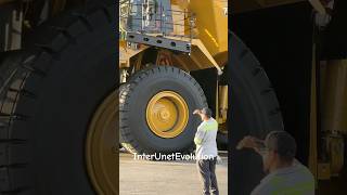 You’ve never seen this in Las Vegas  CAT 798D on the move [upl. by Auohp]