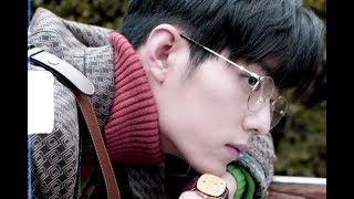 Eng Sub Xiao Zhan Milan Gucci Fashion Show 2019  Interview 肖战米兰 Gucci Vlog  SoCosmo 采访 [upl. by Hilbert]