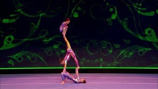 Trio Flikflak stunt met acrobatiek  SUPERKIDS [upl. by Inacana]