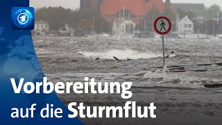 OstseeKommunen bereiten sich auf Sturmflut vor [upl. by Gilboa]