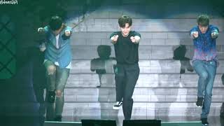 Lee Jong Suk bailando VIDEO COMPLETO [upl. by Othilia139]