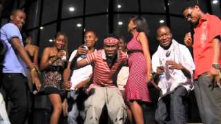 Ferooz feat Dully Sykes  Rusha Kila Kipindi [upl. by Kusin810]