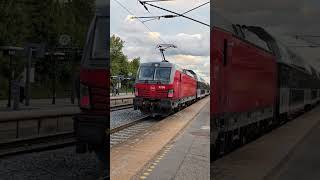 Siemens Vectron og dobbeltdækkervogne på Borup station danmark trainspotting dsb train [upl. by Hatty395]