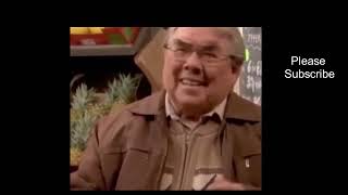 Ronnie Corbett Explaining How Technology Works Comedy Sketch  PLEASE SUBSCRIBE  Paris Ascot [upl. by Carmelita402]