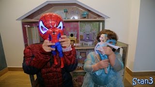 La meravigliosa casa delle bambole con Elsa Frozen e Spiderman video per bambini  Giocattoli [upl. by Livingstone36]