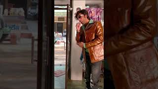 Ranbir Kapoor Goes In With Cash To Negotiate The Deal  Besharam  Movie Scene  Abhinav Kashyap [upl. by Herwin]