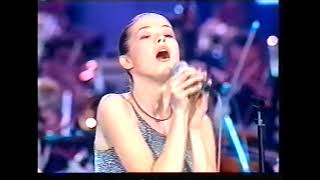 Karolina Goceva  Ukradeni noki Skopje Fest 1998 Eurovision Macedonia [upl. by Nievelt112]